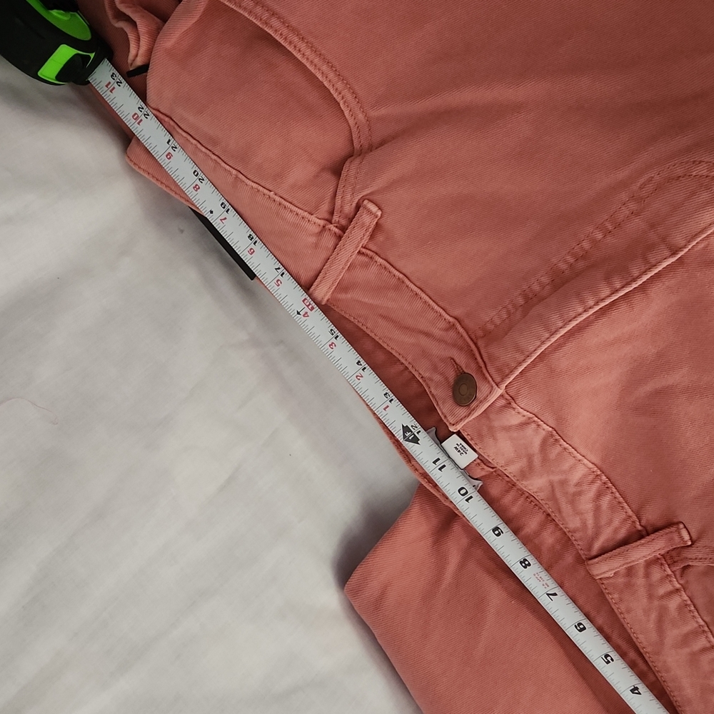 Capris - Picture 8 of 9